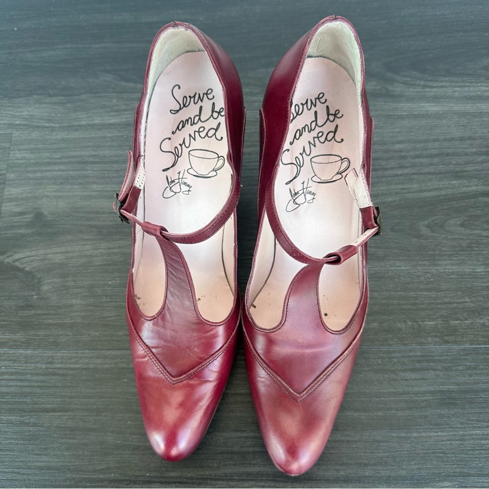 John Fluevog Women’s Teapots Sencha T Strap Leather Wooden Heels Burgundy 8 - Picture 6 of 10